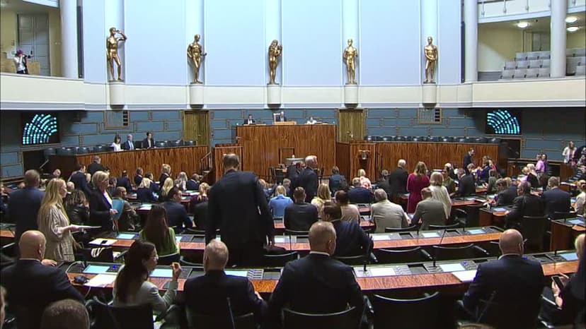 Täysistunto 17.6.2026 klo 14