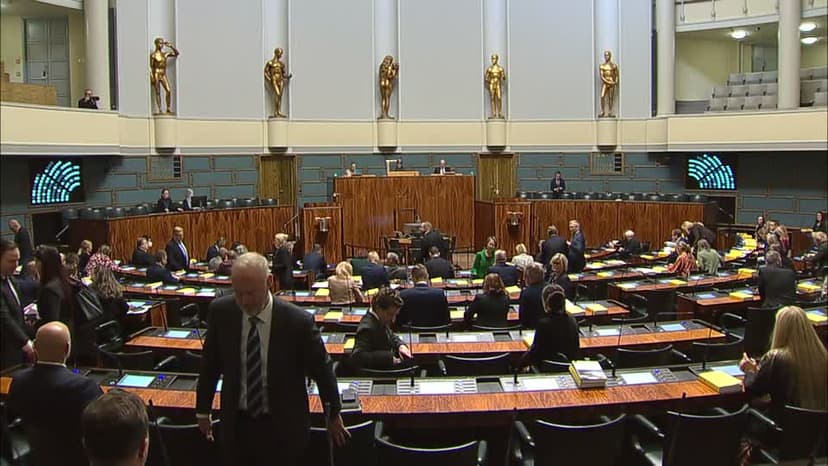 Täysistunto 14.10.2026 klo 14