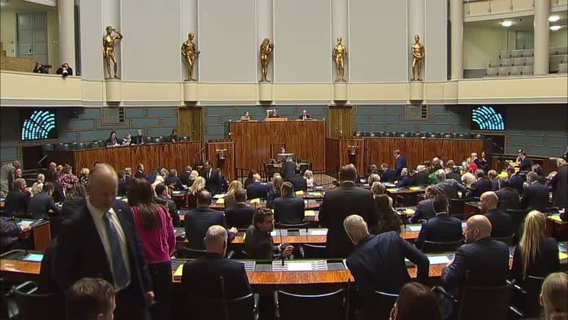 Täysistunto 16.10.2026 klo 13